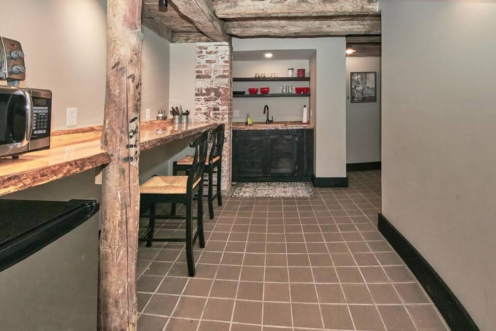 Craftsman Hideaway At The 1841 Farmhouse Chester Экстерьер фото
